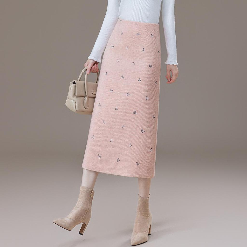 Elegant Woolen High Waist A-line Skirt with Bow Embroidery for Women - Winter 2025 Collection