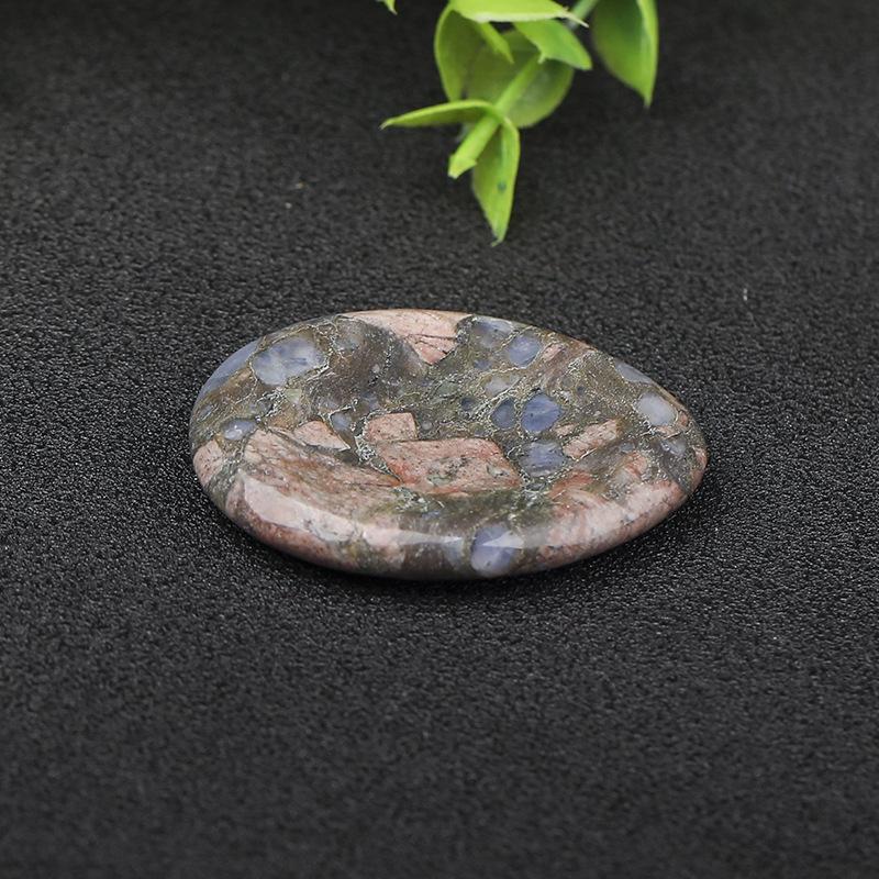 Oval decompression stone 4.53.5 cm One size