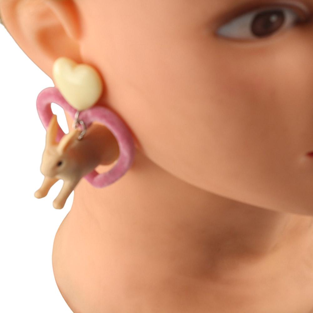 White Heart Rabbit Fashion Design Resin Jewelry Women Earrings Animal Earrings Korean Style Jewelry
