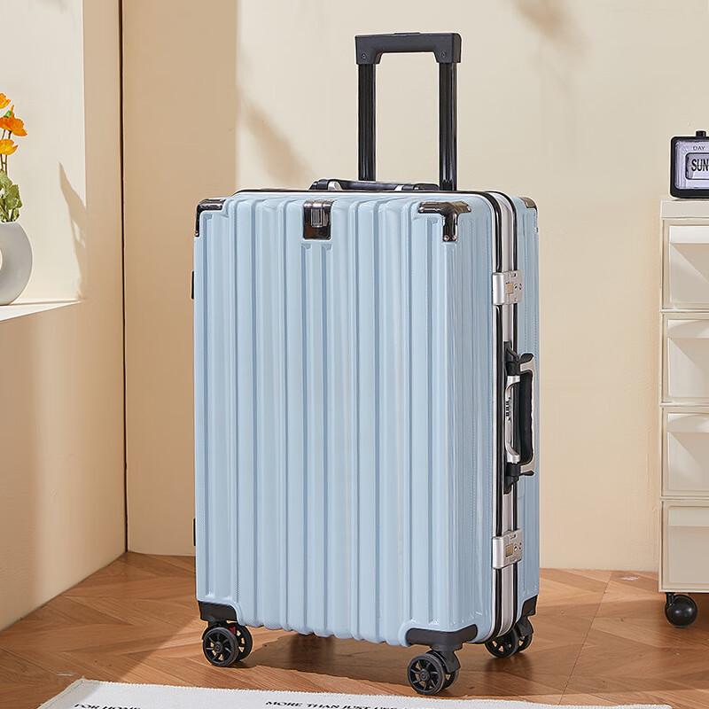 KarLot Aluminum Suitcase