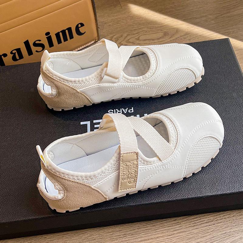 Retro white French flat Mary Jane women's shoes 2025 new summer light mouth round head versatile bag head sandals