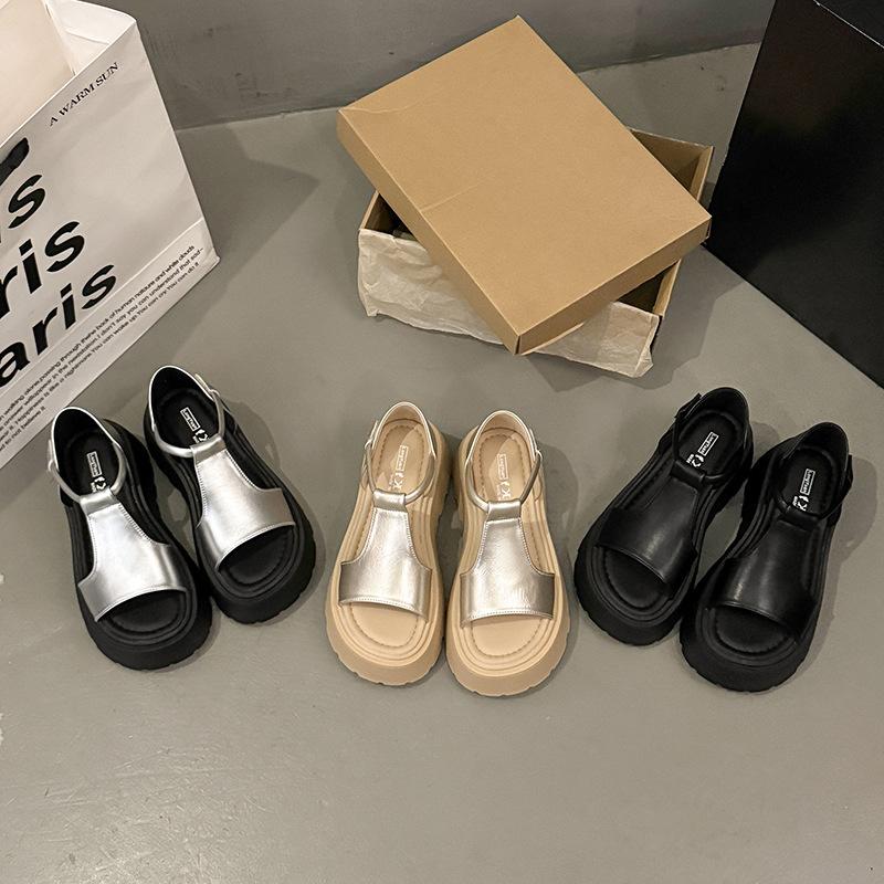 Hollow outer wear versatile French simple open-toed sandals women's 2025 summer thick-soled heightening Roman muffin beach shoes