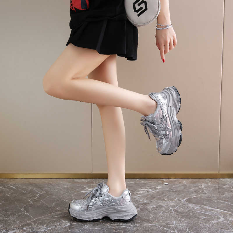 Fashion Height Increasing Hip Hop Women's Red Boot Loafers Vintage Women's Shoes Sneakers 41 Sport Imported Sapatenis Special