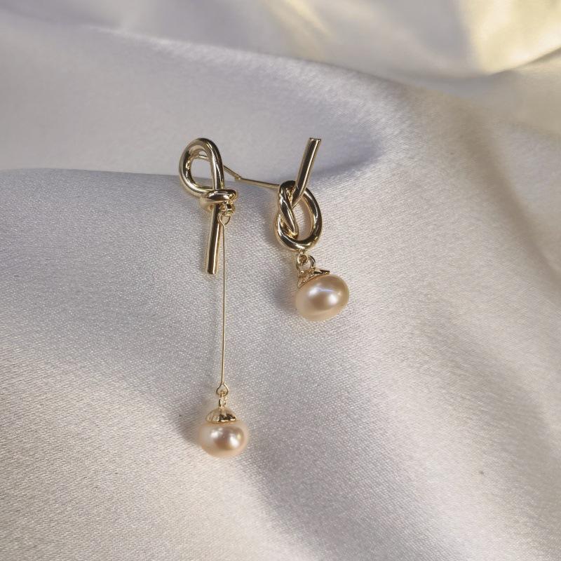 

Серьги-пусеты из серебра S925 с жемчугом в корейском стиле для женщин - Простые, элегантные и высококлассные