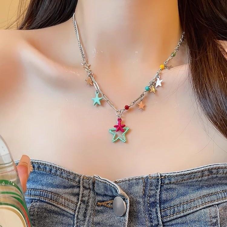 Color hollow star necklace female niche design high sense personality neck chain dopamine temperament versatile collarbone chain
