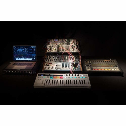 ARTURIA KeyStep Pro MIDI Keyboard Controller with Sequencer Function, USB CV/GATE Connection