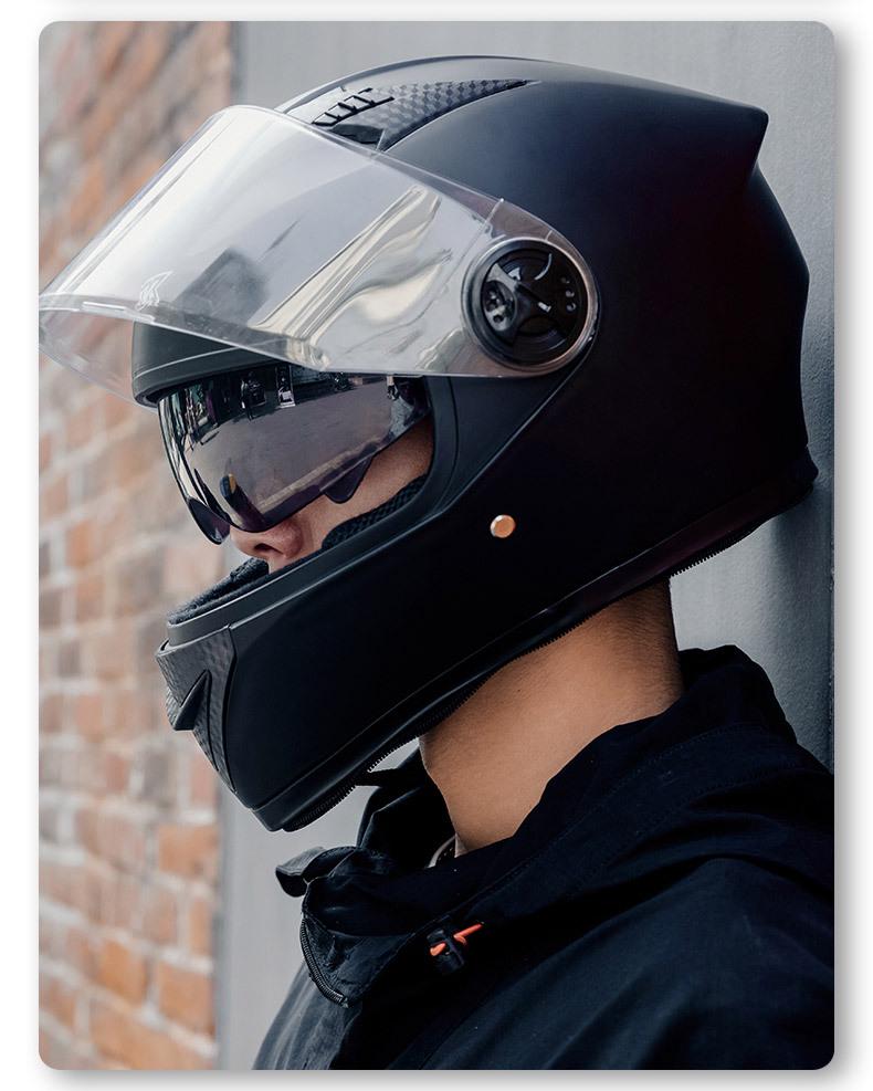 Men’s Anti-Fog Winter Motorcycle Helmet - Full Coverage, Warm, Electric Car Compatible