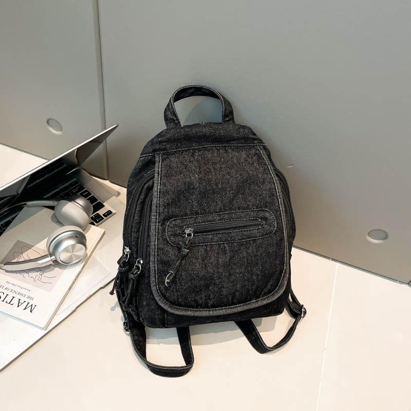Lazy wind backpack women's new versatile retro denim small backpack fashion pendant casual handbag breast bag
