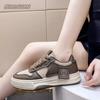 Boardschuhe Damen Sneakers New Muffin Thick Bottom Khaki Schwarz Weiß Farblich passende Mode Damenschuhe Casual Sportschuhe