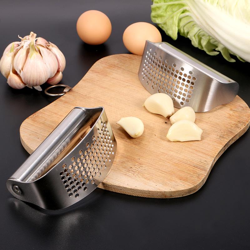 Stainless Steel Garlic Press, Masher & Mincer with Manual Ring Peeler