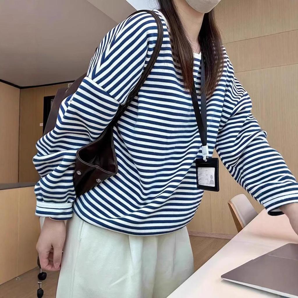 Women's Korean Blue & White Striped Round Neck Hoodie – Chic, Relaxed, Loose Fit for Early Spring