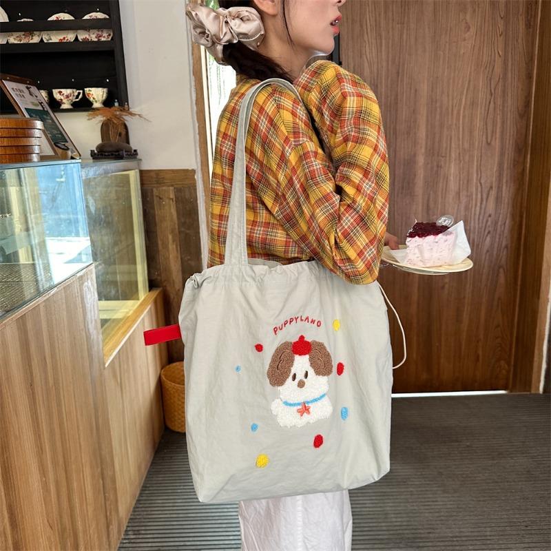 Cute Versatile Shoulder Bag Travel Canvas Bag Large Capacity Student Class Commuter Bag Female
