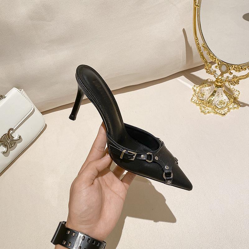 

Женские туфли-лодочки-мюли с острым носком на толстом высоком каблуке с пряжкой и металлическими украшениями, женская модная обувь в стиле панк, летняя черная 43 33 чёрный
