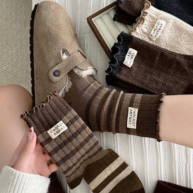 Fall and Winter Children's Cotton Moisture-Wicking Breathable Elastic Mid-Calf Socks Soft and Comfortable with Wooden Ear Decorations