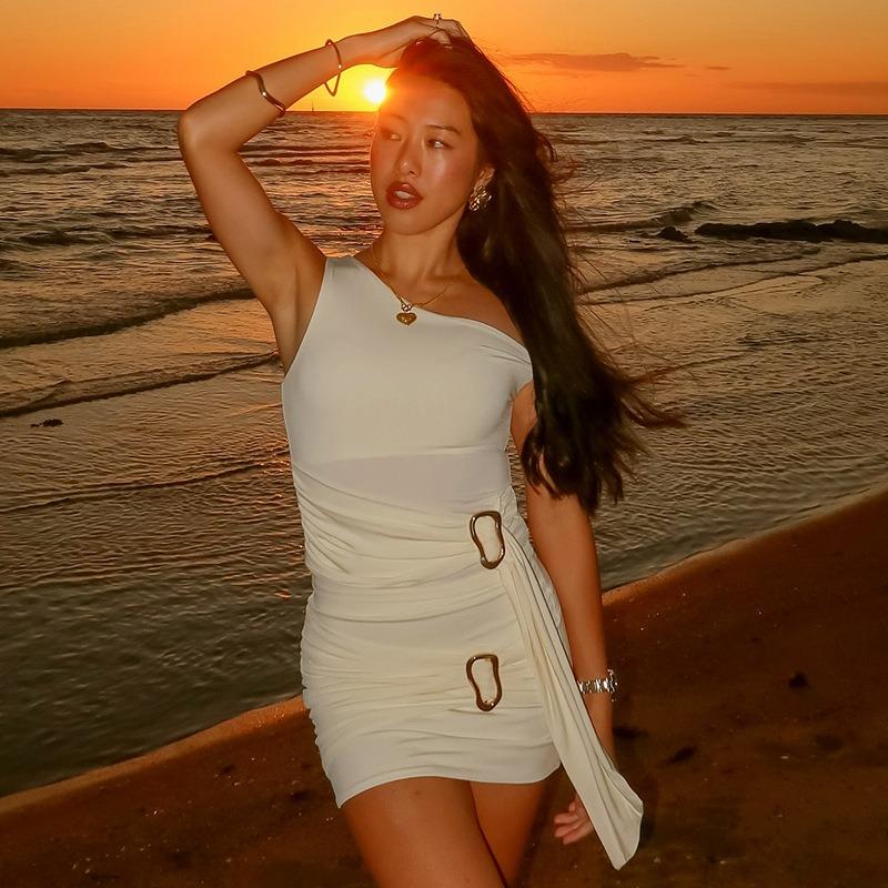 New Summer Slanted Shoulder Sleeveless Short Tank Tops Casual Slim Fit Skirts Women Two-piece Set Y2K Sexy Solid Buckle Hip Skirt Outfits Clothing
