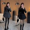 Completo Giacca Nera Stile Hepburn a Vita Stretta & Pantaloncini - Inverno 2026 Estetica Francese