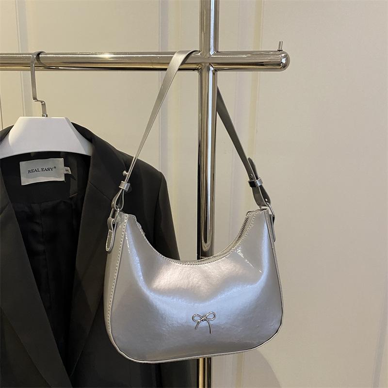 2025 new solid color popular texture underarm bag versatile fashion messenger bag French niche shoulder handbag