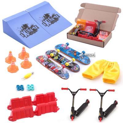 Christmas Youth Finger Exercise Skateboard & Scooter Pants Indoor Toy Set