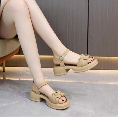 Height-increasing Thick-soled Muffin-soled Sandals for Women's Summer Wear 2025 New Fairy Style Casual Versatile Thick-heeled Beach Shoes