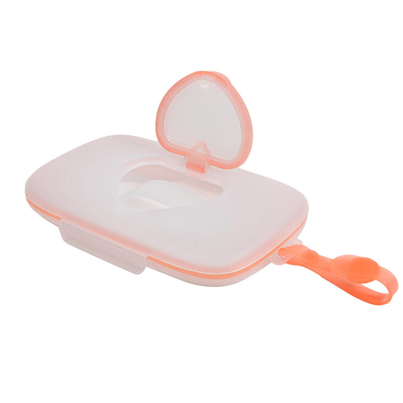 1PC PP Material Portable Heart-Shaped Wet Wipe And Mask Storage Box with Snap Closure for Kids Travel Tissue Holder