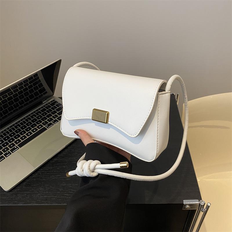New Simple Casual Solid Color Underarm Bag for Women In Urban Style Fashion Slanted Strap Shoulder Bag for Women