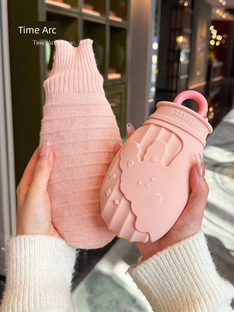 Small Hot Water Bottle, Water-Filled Warm Water Bag for Menstrual Pain Relief, Mini Size for Girls, Baby-Specific Silicone Hand Warmer