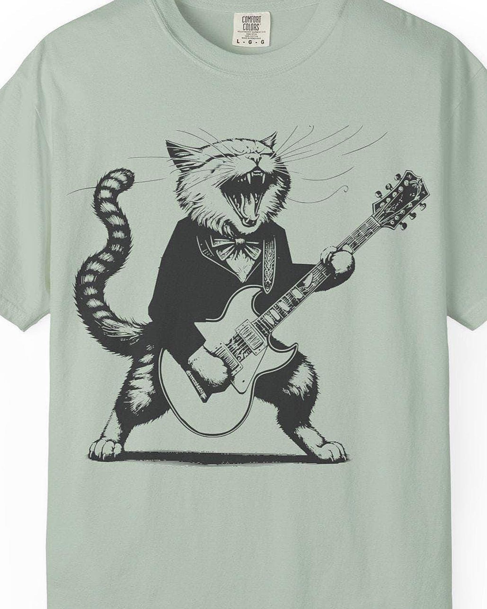 Rockin  Cat Graphic T-Shirt: Vintage Style Unisex Tee 3XL