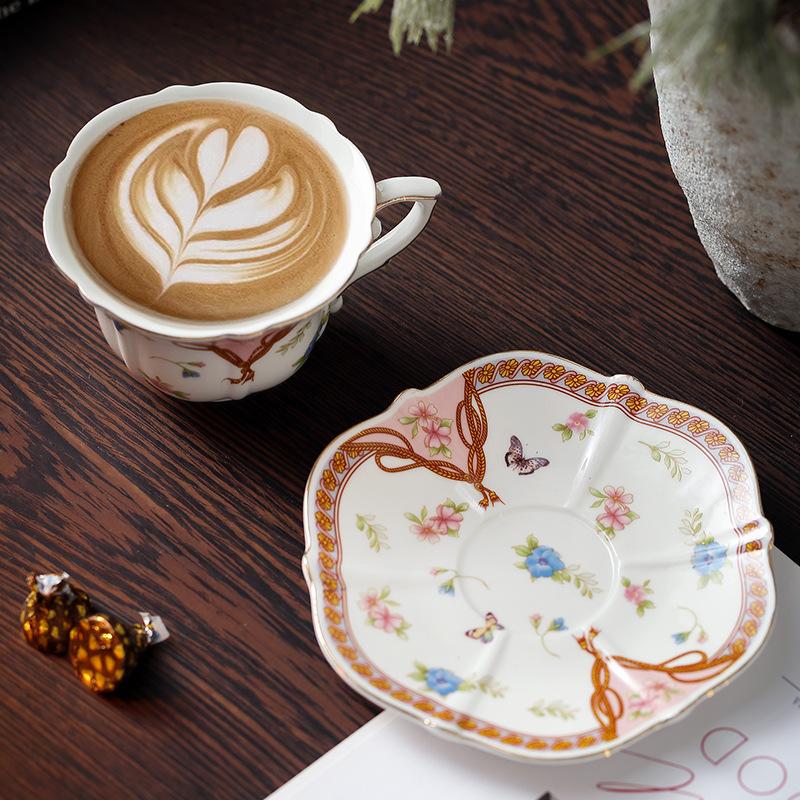 Creative Floral Phnom Penh Coffee Cup Saucer Retro European Back Flower Ceramic Cup Exquisite Medieval High-end Teacup