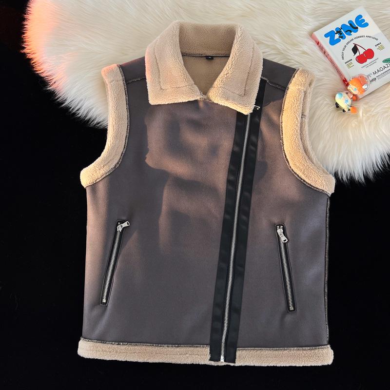 D011 Suede Lambswool Sleeveless Jacket – Lightweight, Warm, and Fleece-Lined for Autumn/Winter