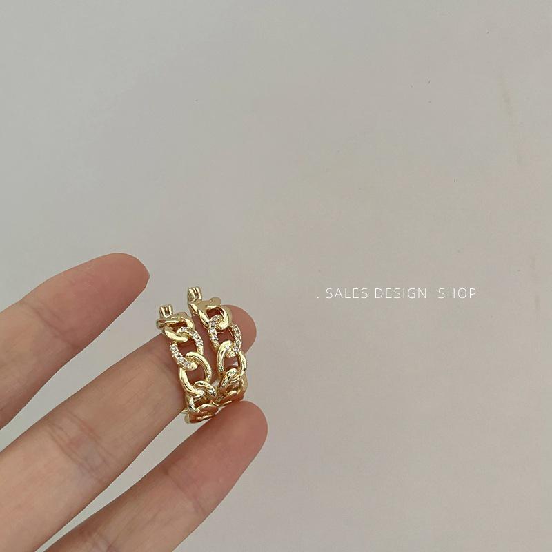 

Elegant Micro-Paved Chain Hoop Earrings - Light Luxury Fashion for Women