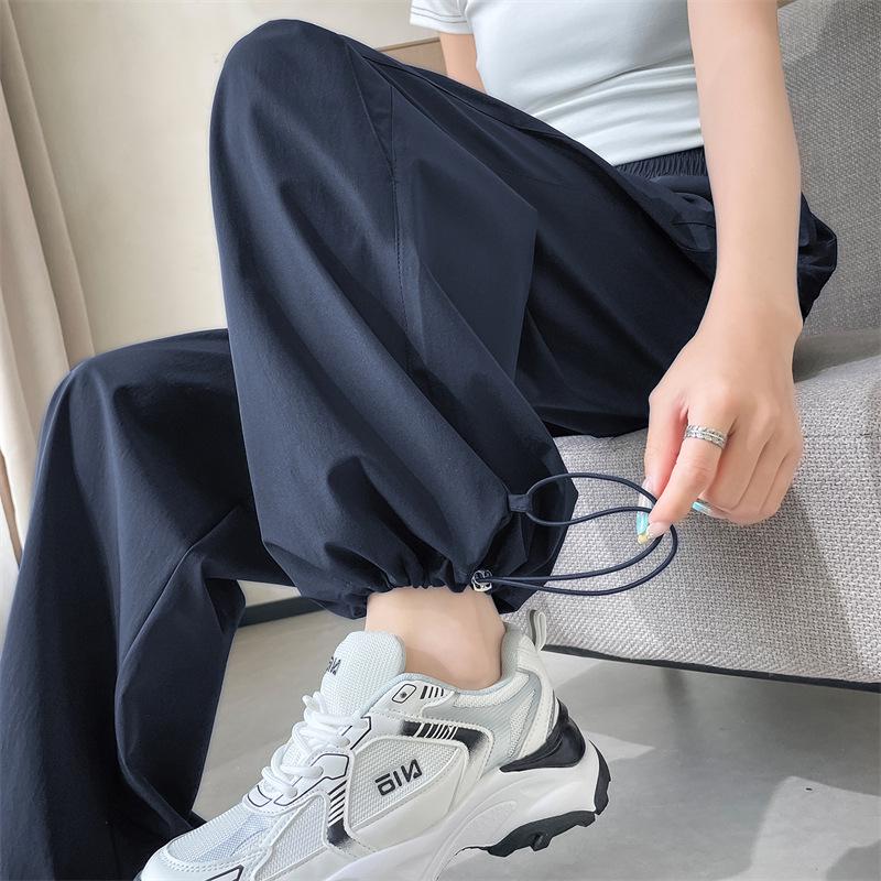 Women's 2025 Summer Quick-Dry Wide-Leg Hiking Pants with Sun Protection, Cuffed Style, Cargo Pockets, and Straight-Leg Design