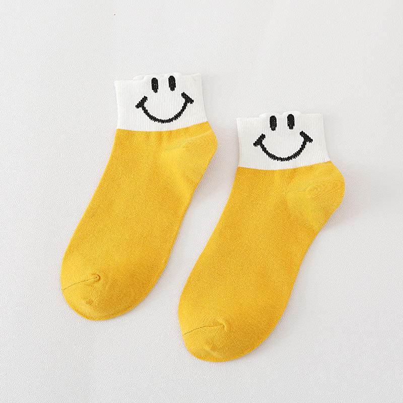 5/10 Pairs Comfortable Casual and Versatile Spring Summer Cartoon Smile Socks for Women Cute and Unique Boat Socks Cotton Short Socks