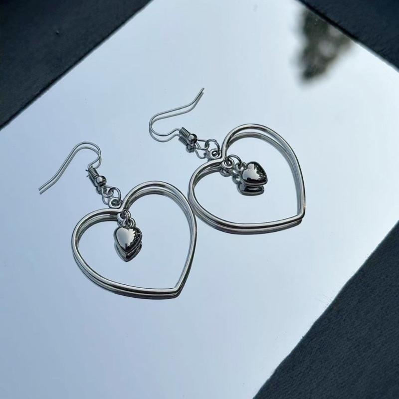 Stylish Earrings Hollow Heart Drop Earrings Ear Jewelry Alloy Material Dangle Earrings Perfect for Various Occasion