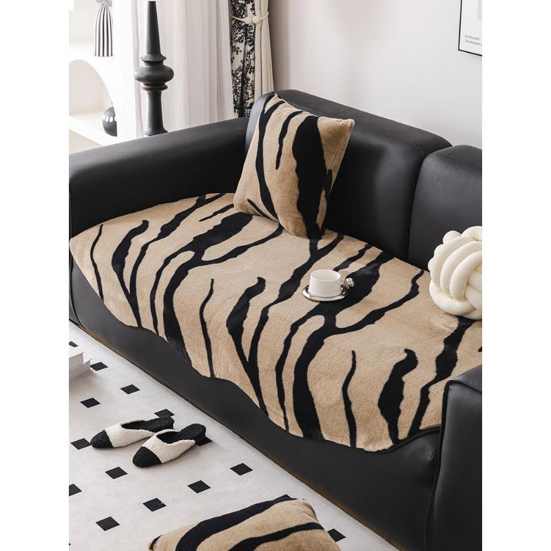 Cojín de felpa con forma especial para sofá Otoño e Invierno Cojín especial para sofá de cuero Funda irregular para sofá de lujo ligero Tela de cobertura universal