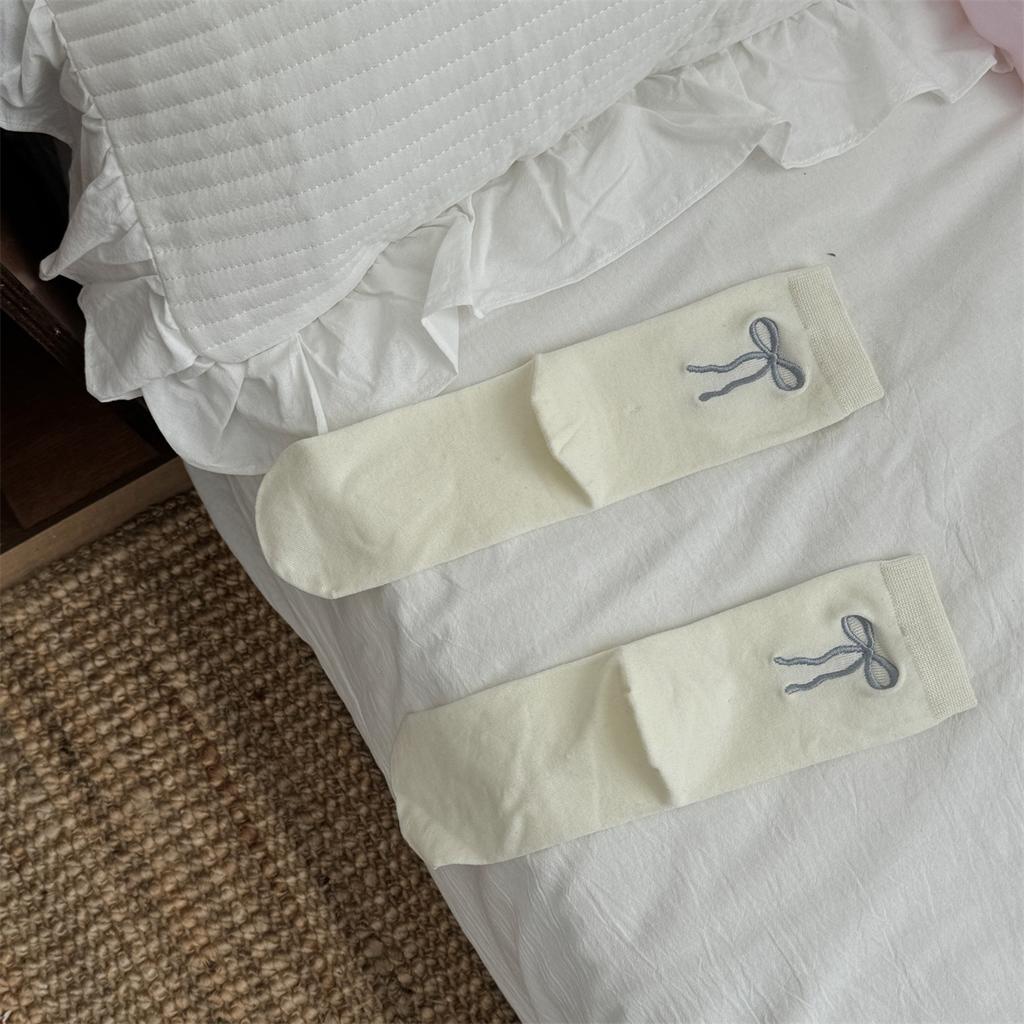 Dotted Yarn Wool Bow Woolen Socks Thickened Warm Solid Color Mid-Tube Cashmere Stack Socks