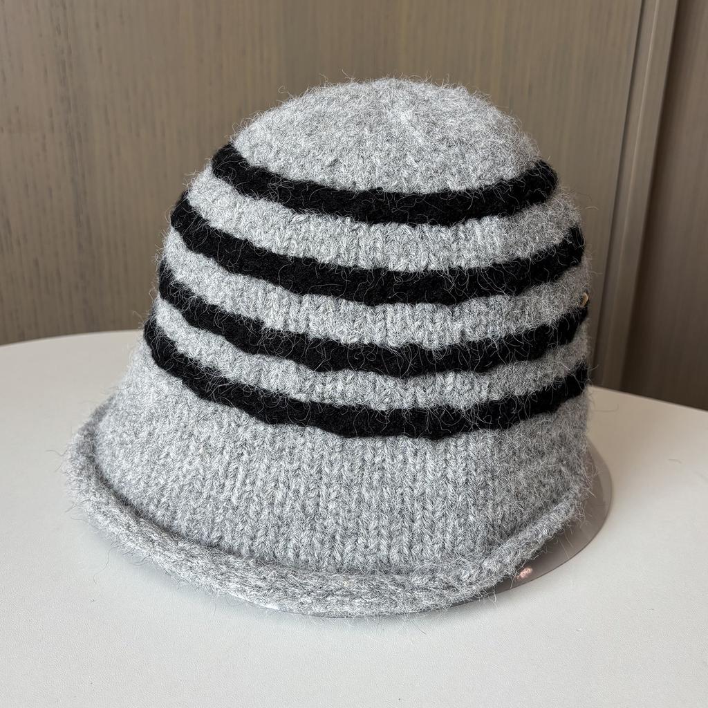 Japanese Striped Retro Knitted Bucket Hat Women'S Warm Wool Hat Versatile Big Brim Showing Face Small Bucket Hat