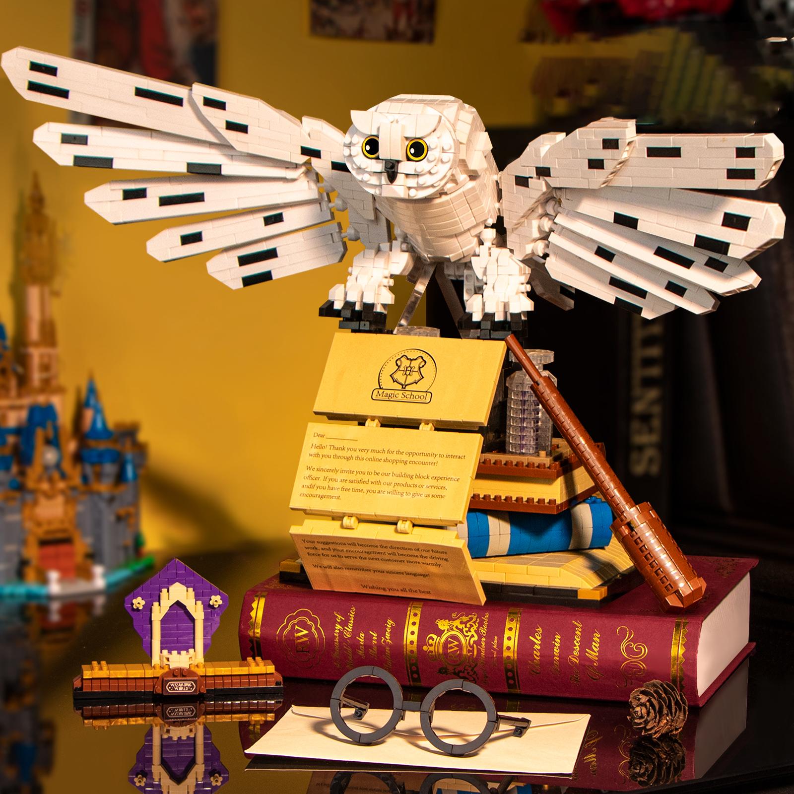 

New Micro Building Block Set: Magical Magic Messenger MOC Creative Brick Toys for Kids and Adults, Christmas Gift, DIY Toy, Over