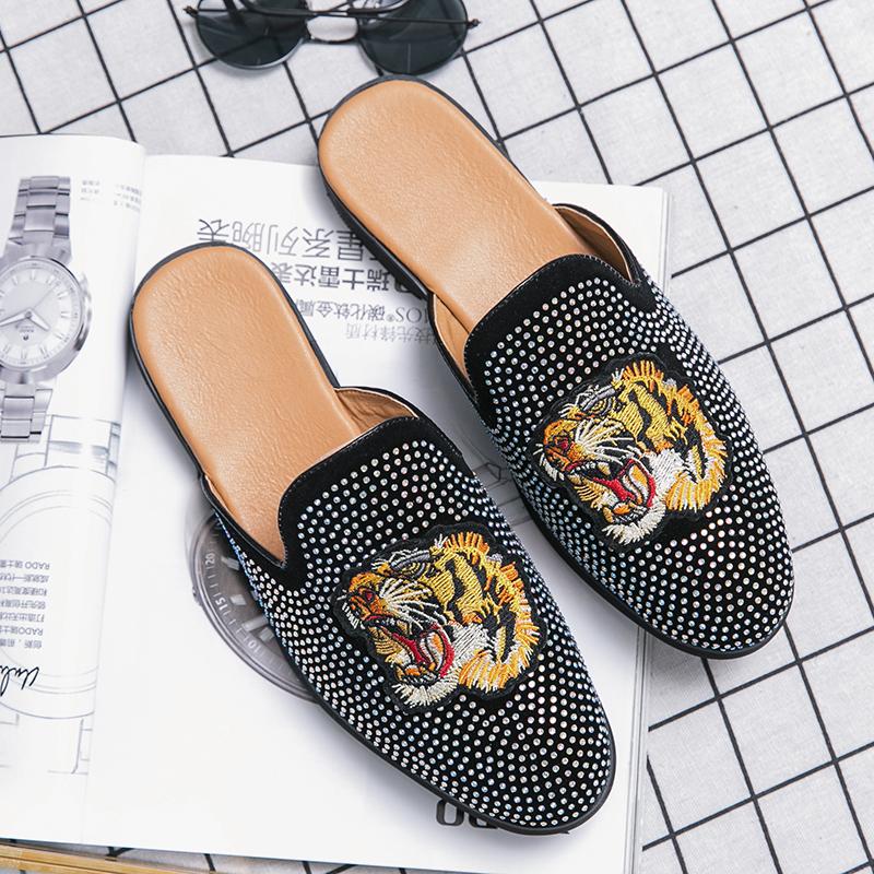 Módní Italská Luxusní Značka Návrhář Pánská Ležérní Potištěná Kožená Business Nadměrná Velikost 37~45 Pánské Polobotky Muly Pánské Bílé Pantofle