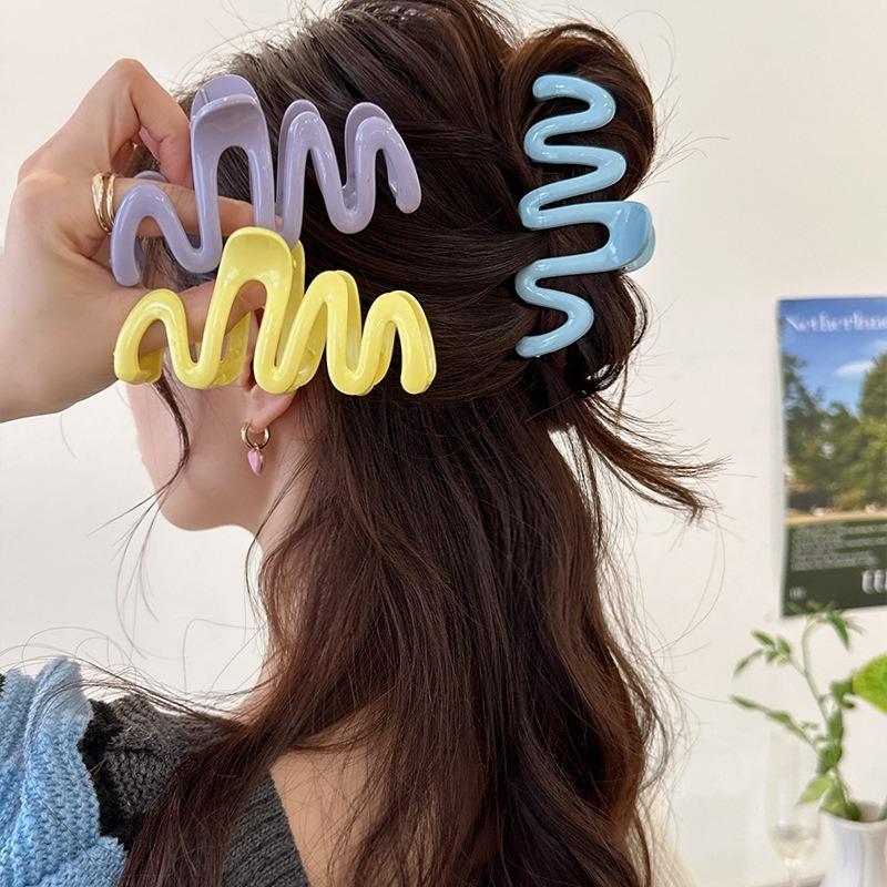 2023 Colorful Jelly Wave Hair Claw Hairpin Women Girls Fashion Design Korean Sweet Simple Irregular Hair Clip Headwear Wholesale