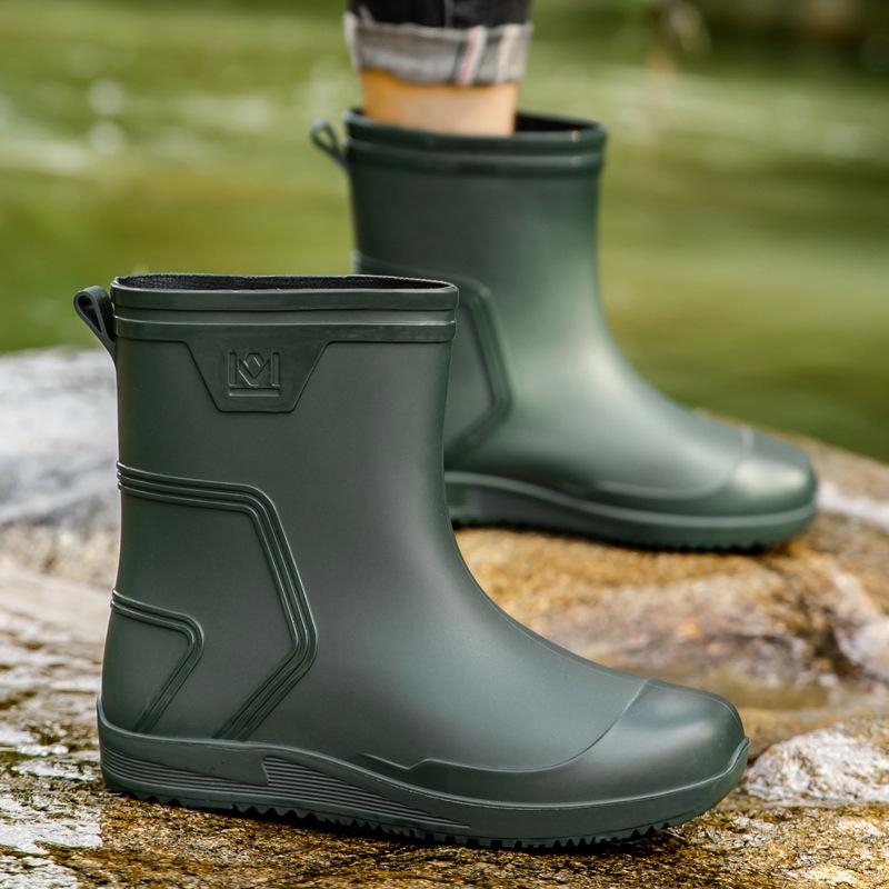 Fashion New Rain Boots Man Boots Fashion Ankle Boots Round Toe Plarform Boots Outdoor Non-slip Slip on PVC Rain Shoes Men Fishing Boots