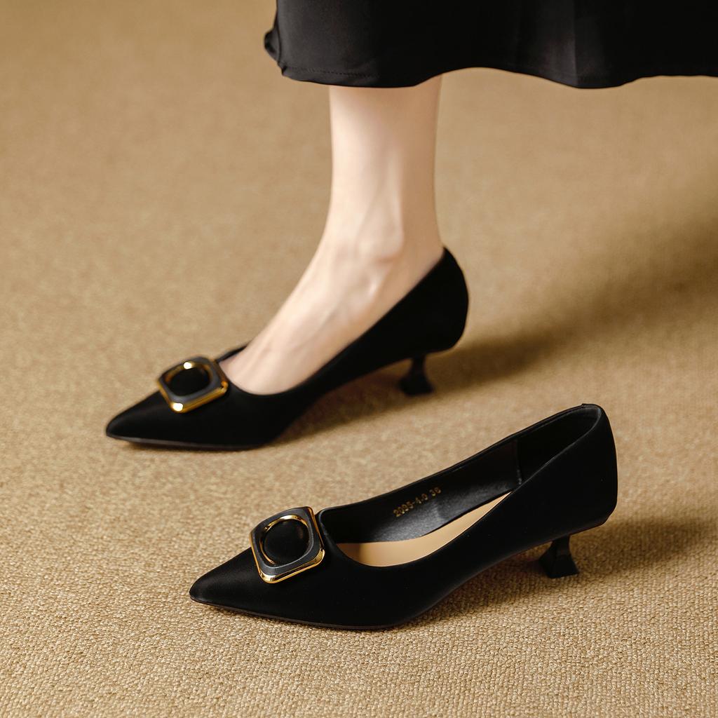 Stiletto High Heels Red Wedding Shoes 2026 Spring French High-end Square Buckle Pointed Middle Heel Shallow Mouth Single Shoes