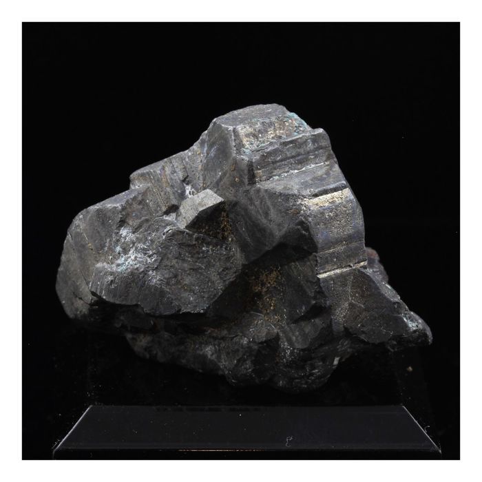 Pierres et Minéraux. Bournonite. 318.5 ct. Les Malines, Saint-Laurent-le-Minier, Gard, France.