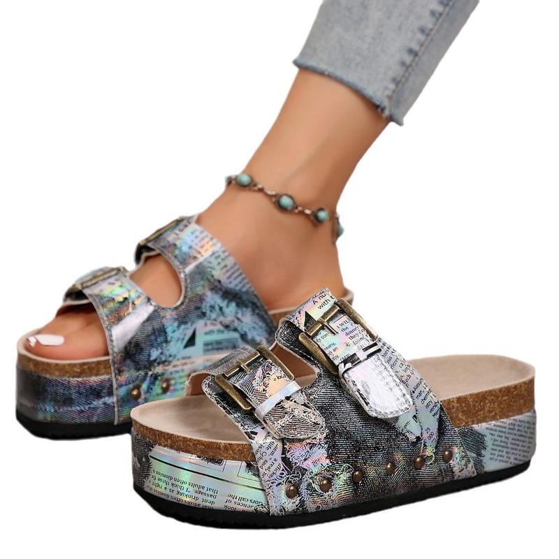 New Spring Summer Women's Plus Size Chunky Sole Birkenstock Style Rivet Metal Buckle Strap Beach Slide Sandals