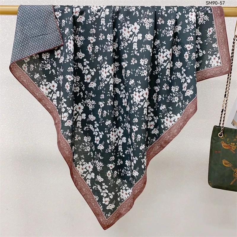 Double-Sided Faux Silk And Wool Printed Scarf For Women Spring And Autumn 90Cm Square Scarf Foulard Bandana Femmel Headscarf