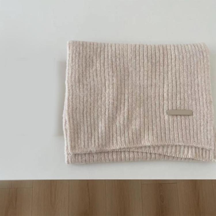 Versatiles Ladies' Knitted Scarf Lightweight Cold Weather Neckerchief Daily Wear for Men Women and Kids