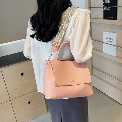 Retro Commuter Texture Wide Shoulder Strap Casual Bag 2025 Spring New Versatile Shoulder Messenger Bag Tote Bag