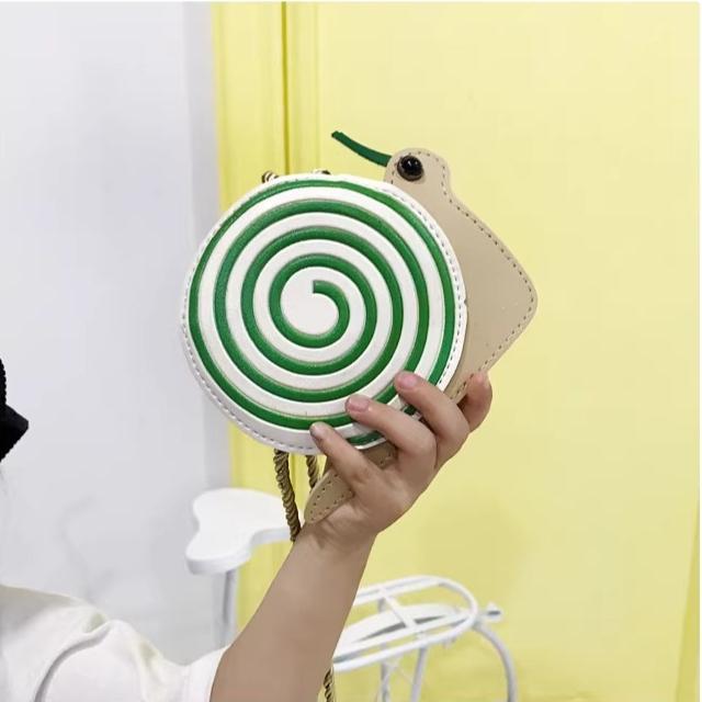 New cartoon cute bee animal shoulder bag female pu princess diagonal small backpack 669₽