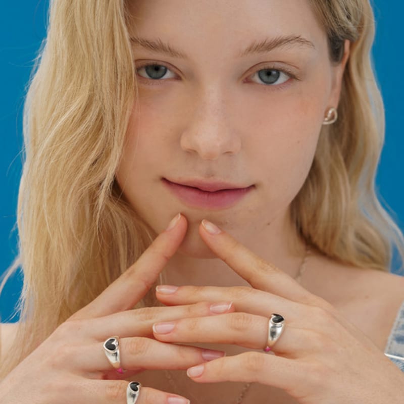 OOV LOVE HEART RING (SILVER)