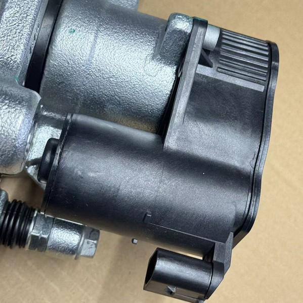 3502106XPW01A fits Great Wall Po Pickup Truck rear brake caliper, master cylinder, and various vehicle parts.