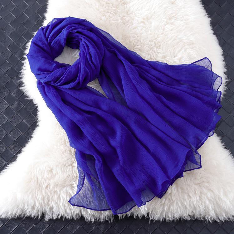 Eșarfă de mătase imitație model crocodil: Șal de plajă și prosop de protecție solară în stil coreean pentru femei